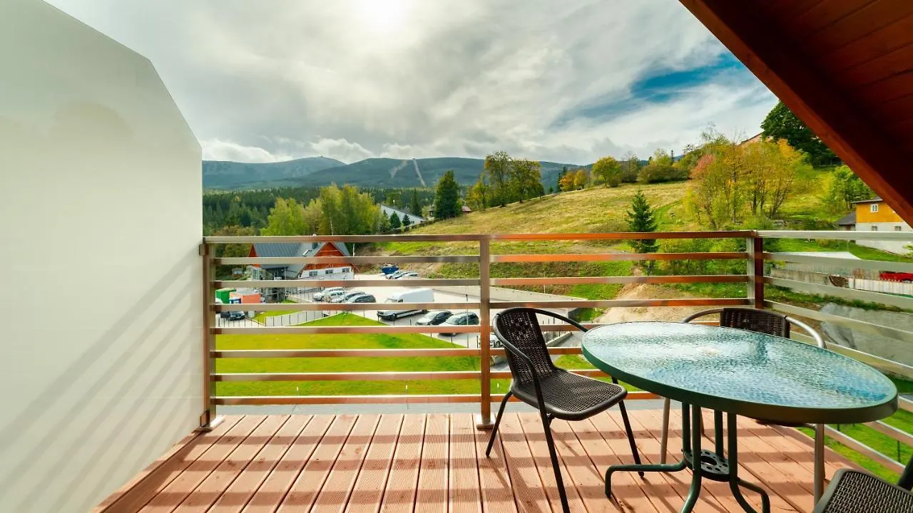 Apartamenty Sun & Snow Triventi Mountain Residence Karpacz 0*,